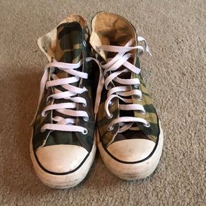Camo converse